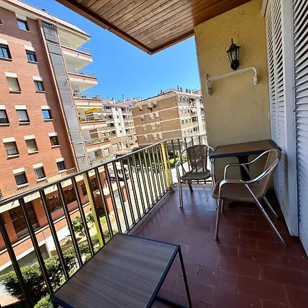 Apartment Fenals Trimaran *