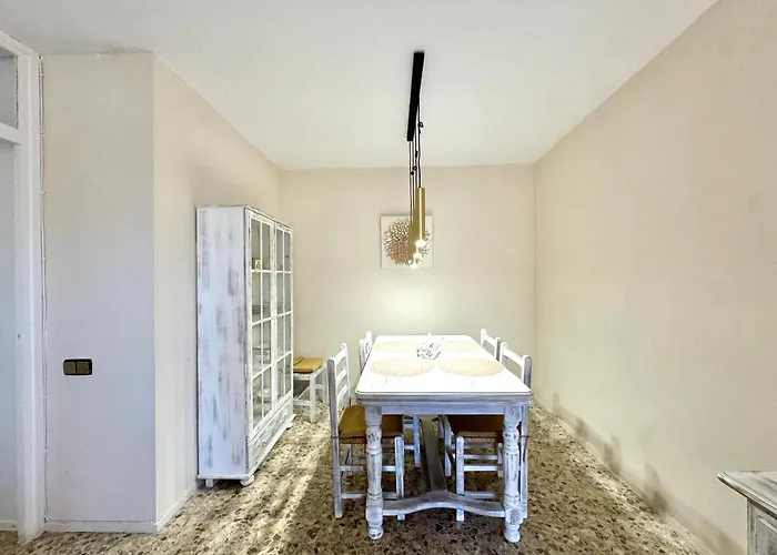 Apartment Fenals Trimaran *